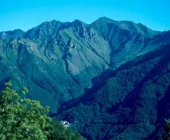 Biella: salvata escursionista 62enne. Difficile il recupero