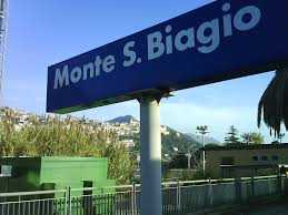 Monte San Biagio: scivola sui binari e muore travolto dal treno