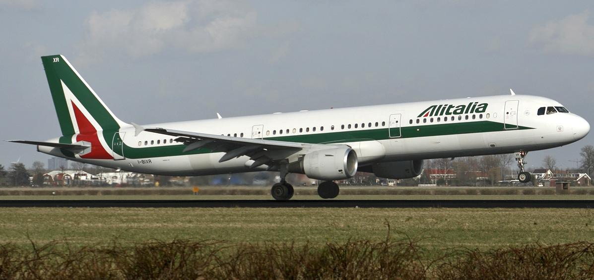 Alitalia: confermato accordo con Etihad, che acquisirà il 49% del capitale