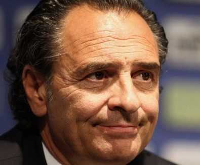 Prandelli perde e "brucia" Balotelli: spazio ad Antonio Conte