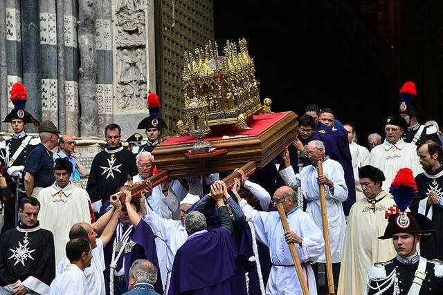 Grandi festeggiamenti a Genova per la festa patronale di San Giovanni Battista