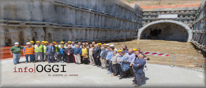 Abbattuto l'ultimo diaframma della galleria della strada del medio savuto