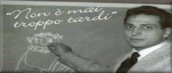 Intitolata al maestro di "Non e' mai troppo tardi", Alberto Manzi, la scuola primaria di Casciolino
