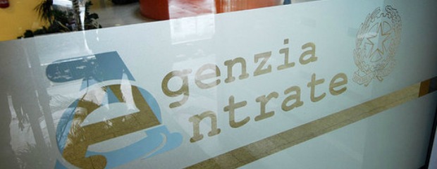 Blitz all'Agenzia delle Entrate di Reggio Emilia. Arresti e perquisizioni