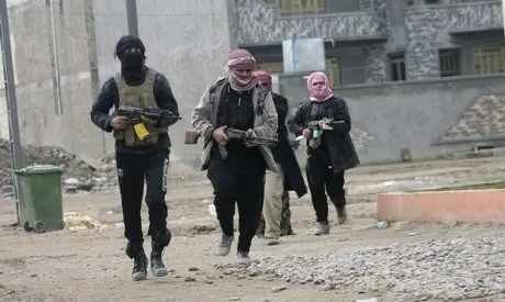 Iraq: si espandono i miliziani qaedisti dell'Isis, 5Mila civili in fuga da Mosul