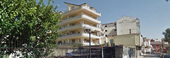 Dramma familiare: padre tenta di uccidere il figlio, poi si impicca