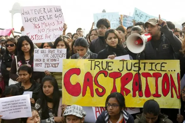 Ennesima violenza sessuale in India: bambino sodomizzato da otto uomini