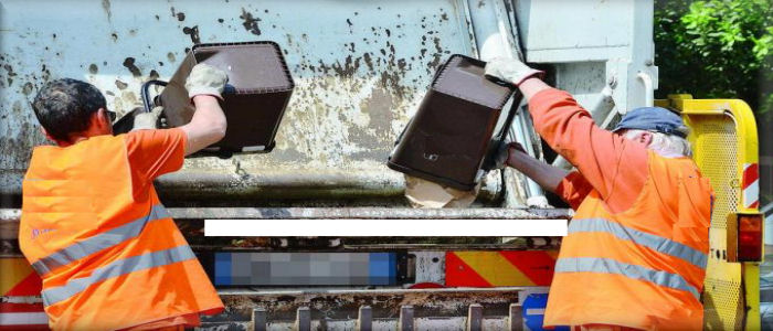 Rifiuti: lavoratori in sciopero, raccolta ferma a Vibo Valentia