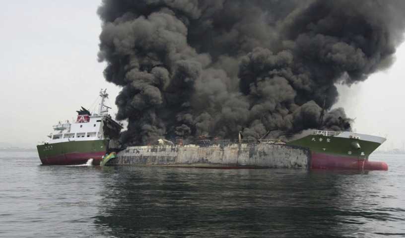 Giappone, esplode petroliera: quattro feriti gravi, disperso il comandante