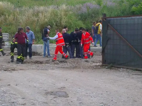 Roma: frana terreno in un cantiere, 1 morto