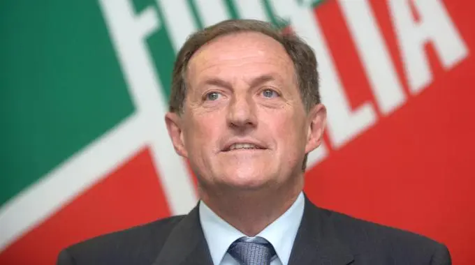 Mantovani: «Posso segnalare qualcuno». Bufera sul vicepresidente della Regione Lombardia