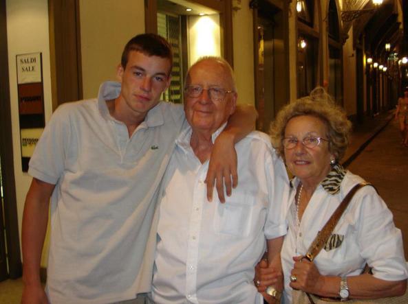 Strage di Vercelli: il nipote prima fugge, poi confessa di essere l'autore del dramma familiare