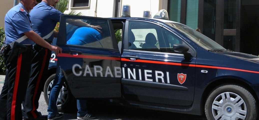 Camorra, 18 arresti: nel mirino anche due poliziotti