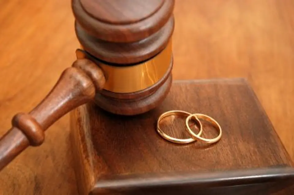 Divorzio breve in 6 mesi, arriva il sì della Camera