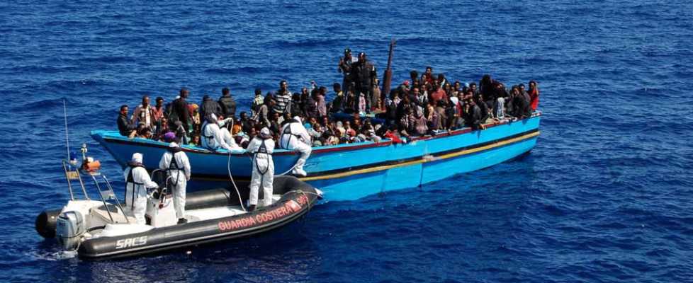 Ennesima tragedia a sud di Lampedusa, affonda barcone: si contano i morti