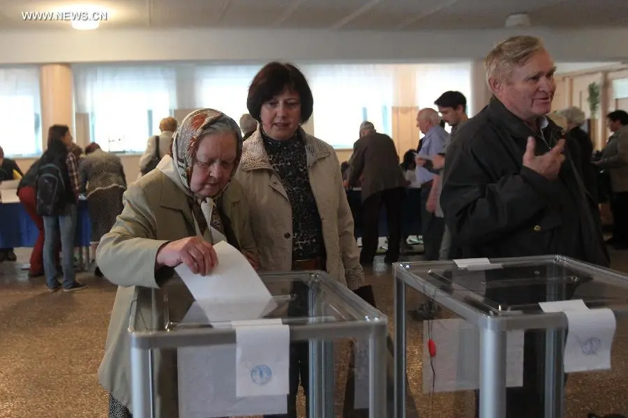 Ucraina, referendum "fai-da-te" nelle regioni orientali: ucciso un civile