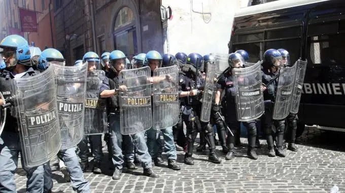 Manifestazione No-Tav: le forze dell'ordine si preparano alla giornata di domani