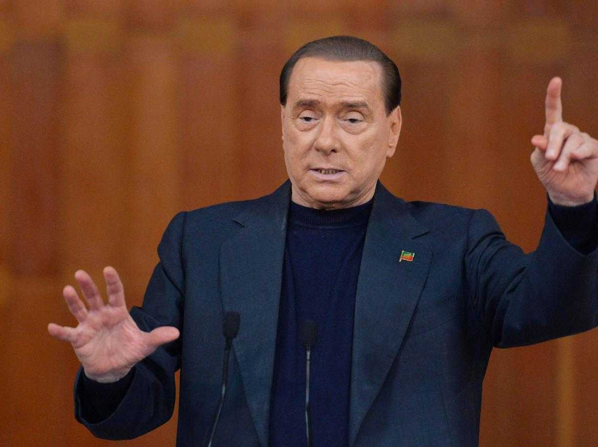 Berlusconi propone rientro in maggioranza