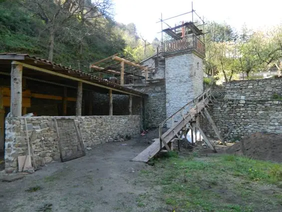 Abusivismo edilizio nel Parco nazionale della Sila: denunce e sequestri a Longobucco