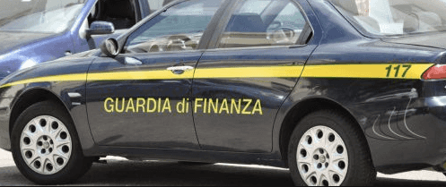 Catania, sequestrati 4 milioni di articoli falsi: 11 denunce