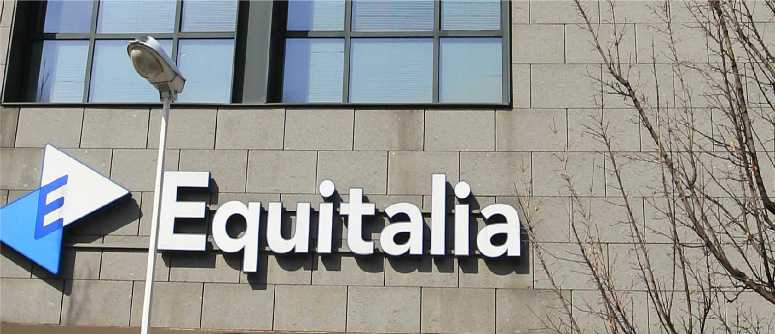 Milano, Palazzo Marino dice addio ad Equitalia e rottama le vecchie multe