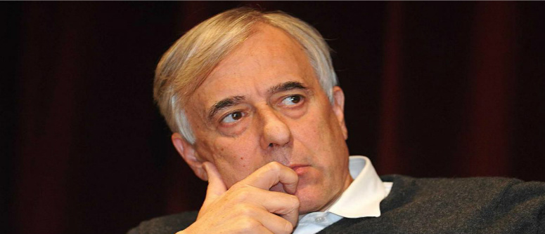 Pisapia contro razzismo e xenofobia: "Uniti contro questi imbecilli"