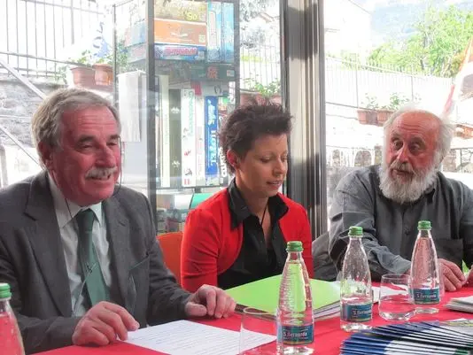Lega Nord alle europee, «contro Roma e Bruxelles»