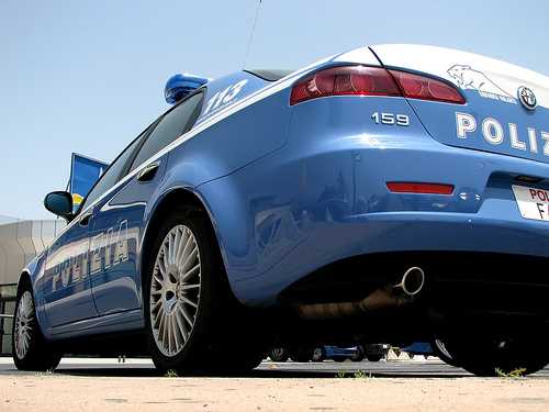 Catanzaro: detenzione di sostanze stupefacenti ai fini di spaccio, arrestato 22enne