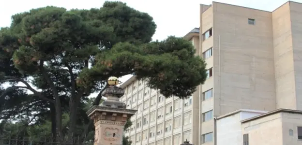 Palermo, ragazzo belga in gita scolastica cade da balcone dell'hotel. E' grave