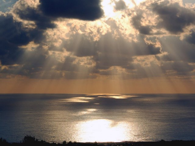 Meteo Liguria: torna il sole, ma in arrivo piogge per il ponte del 25 Aprile