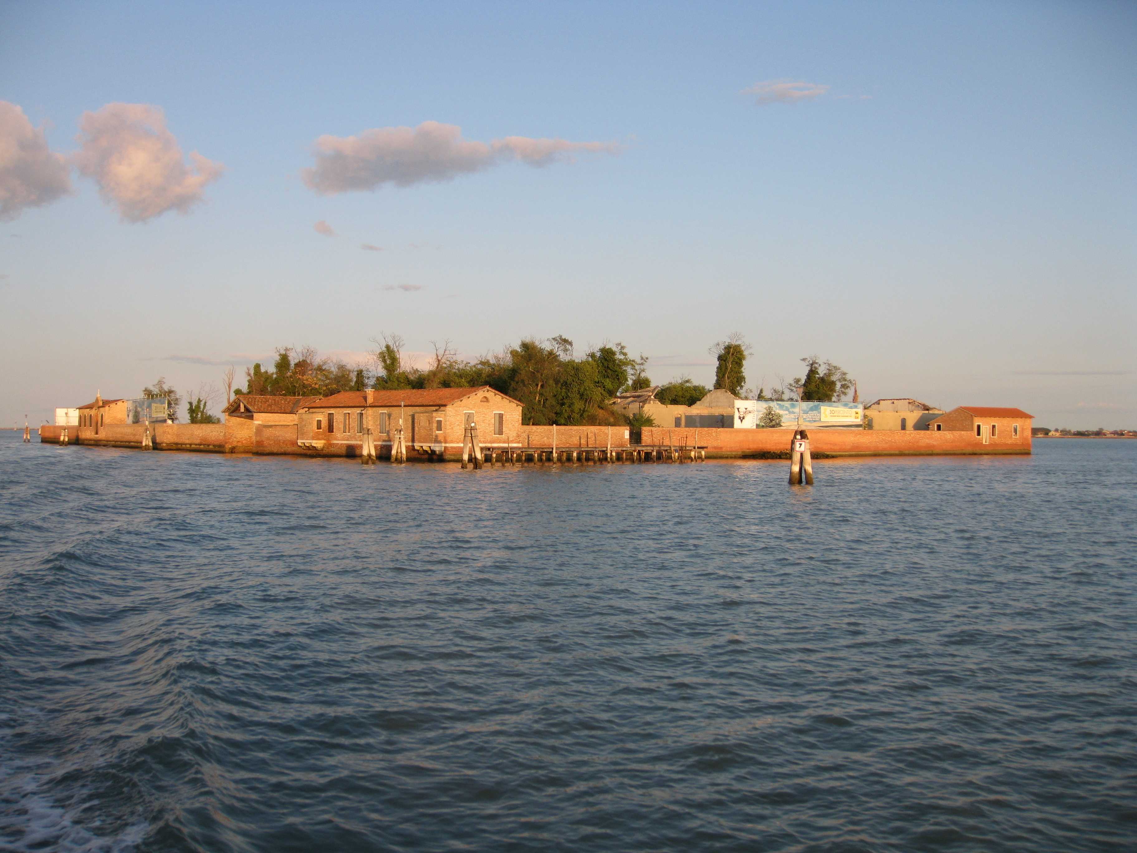 Minacce, anche di morte, all'assessore all'Ambiente di Venezia Bettin. "No la parco a San Giacomo"