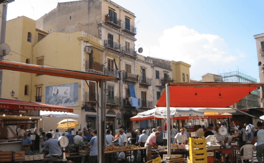Palermo, Gdf sequestra 40 q di carne a Ballarò