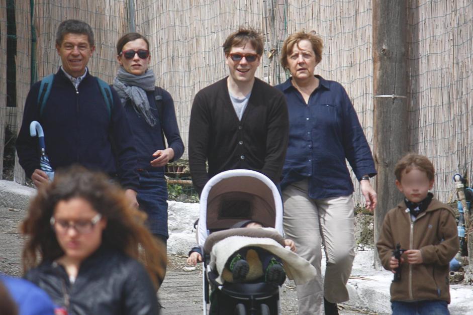 La Merkel a Ischia, dopo la visita a Pompei si regala un giorno di relax alle terme