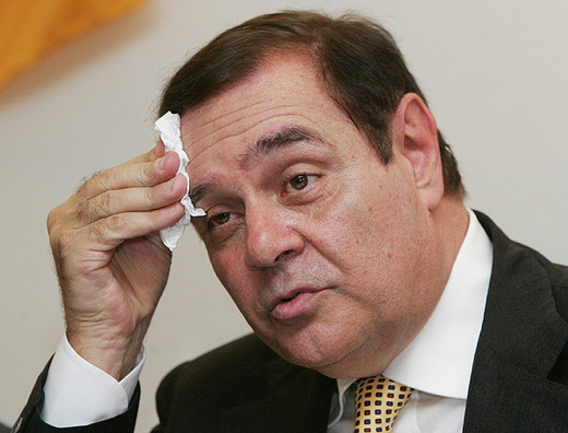 Mastella e la moglie rinviati a giudizio per associazione a delinquere. A giugno il processo