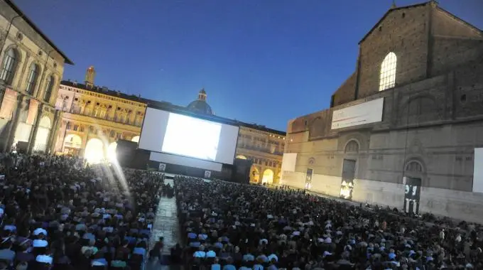 Bologna, estate in città: stanziati 200mila euro per il calendario estivo di "Bè"