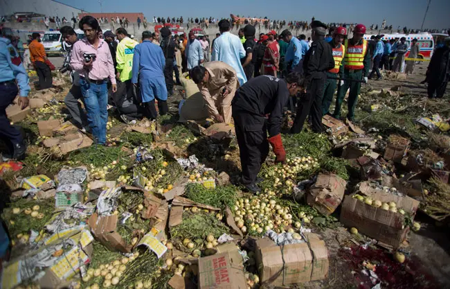 Pakistan: attentato al mercato di Rawalpindi. Almeno 23 morti e 50 feriti