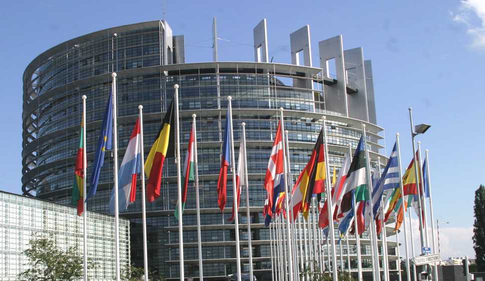 Corte UE dichiara invalida la direttiva sulla conservazione di dati