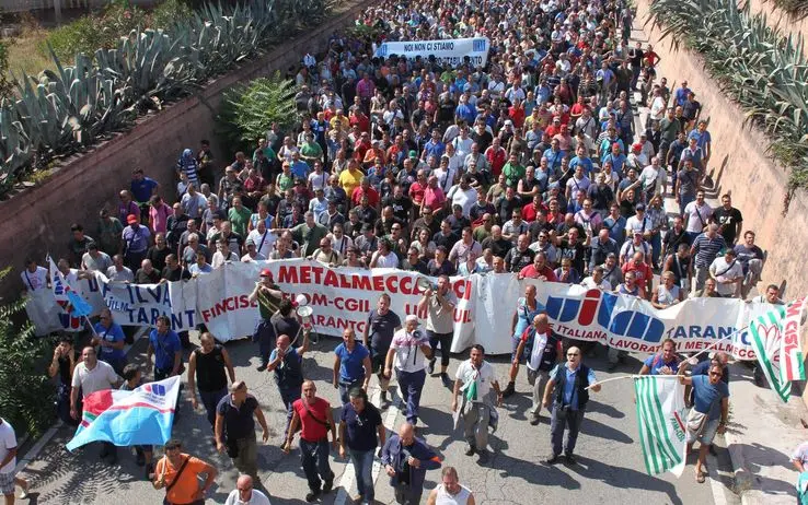8000 persone per la salute a Taranto
