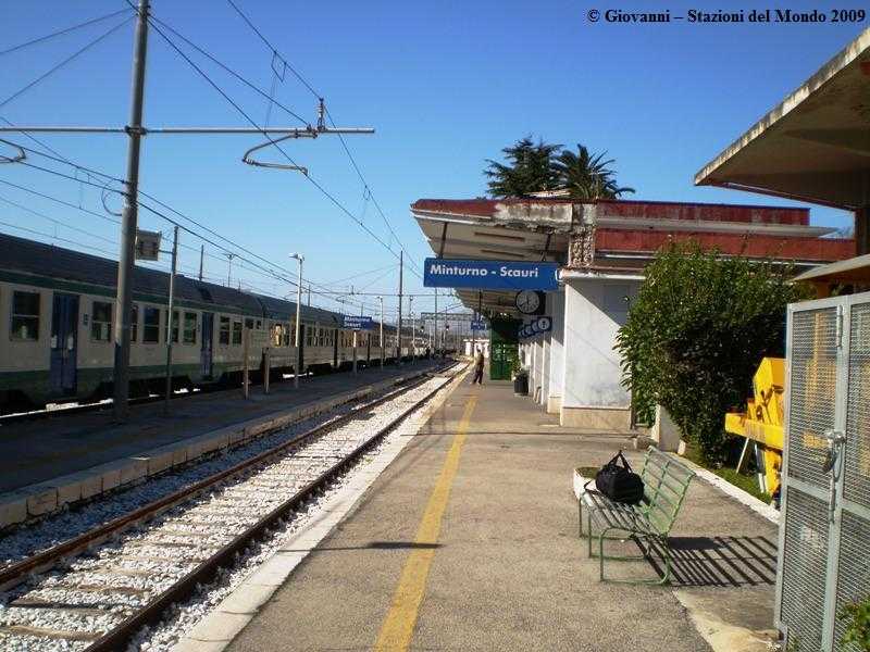 Tragedia a Minturno: trentenne muore travolto da un treno