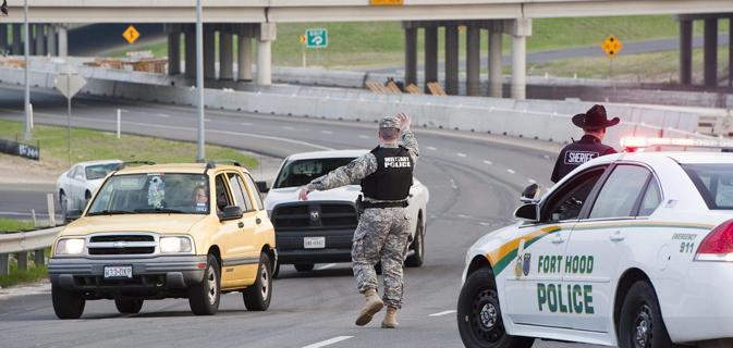 Sparatoria a Fort Hood: 4 morti e 15 feriti. Obama: "cuore spezzato da una storia che si ripete"