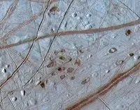 Una spiegazione per le venature di Europa