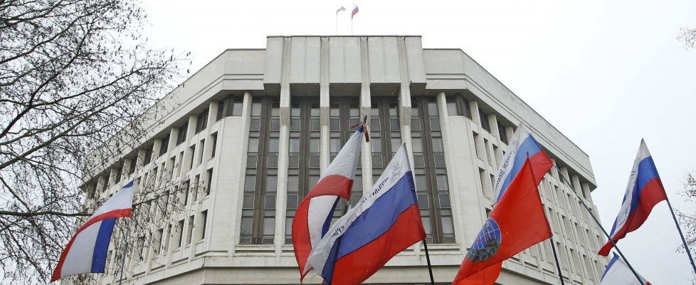 Il coro dei filorussi in Crimea: «Mosca aspetta solo noi»