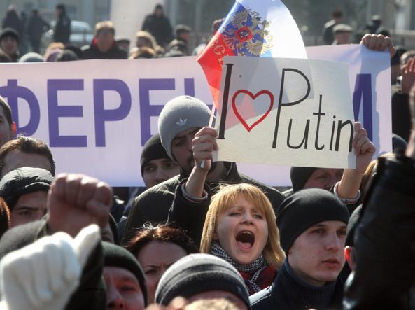 Ucraina, ancora tensioni. Dal Cremlino: «Fermiamo le ispezioni militari»