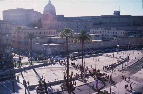 Roma: allarme bomba, borsa sospetta vicino alle mura vaticane
