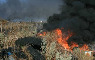 Celano, incendio doloso: oltre sei ettari di terreno erano una discarica a cielo aperto