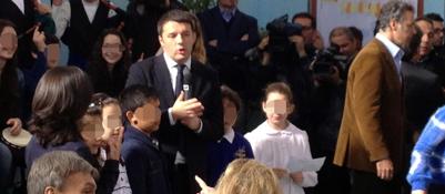 Renzi a Siracusa: «2 miliardi per l'edilizia scolastica. Pronto il Jobs Act»