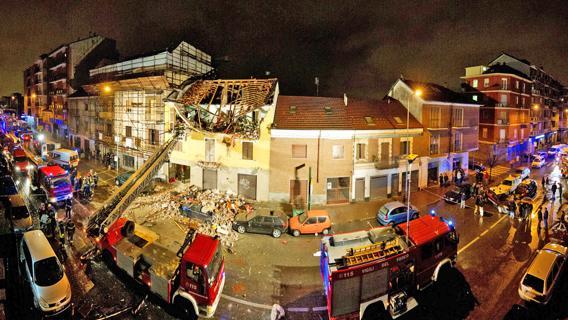 Moncalieri, esplode un palazzina. Sei feriti ma nessuna vittima