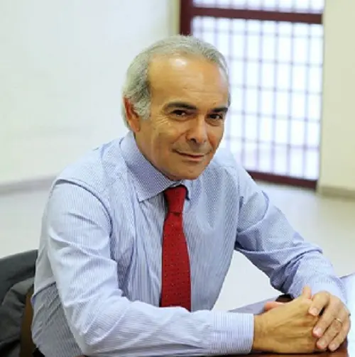 Andrea Tidona si fa in cinque