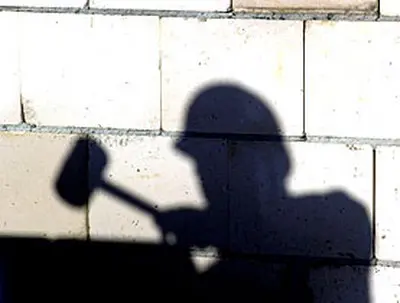 Lavoratori in nero: tante le irregolarità nelle aziende genovesi