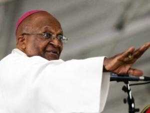 Sudafrica: Arcivescovo Tutu lancia appello contro leggi anti-gay